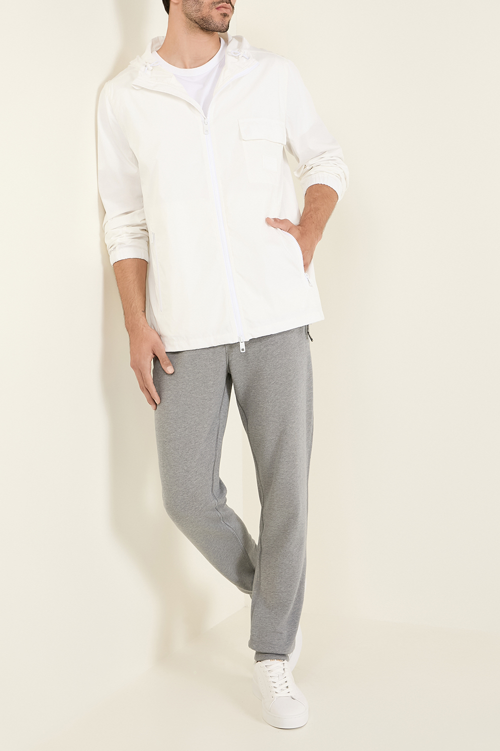 תמונת כל הלוק של מעיל קפוצ'ון